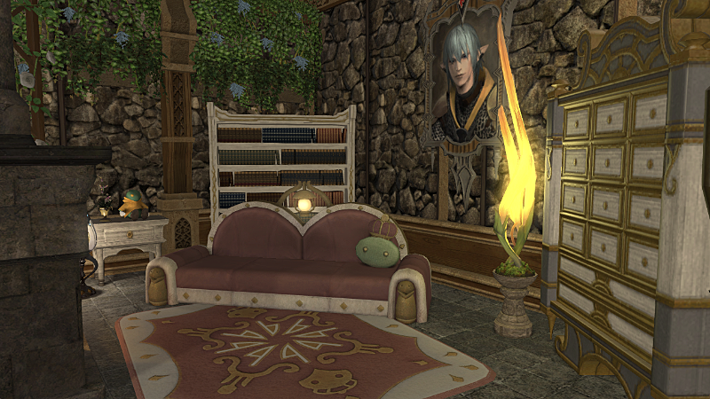 For this side room I wanted to make a cozy reading nook. This client from Zalera loves tonberries so I made sure to use some of the Tonberry items!